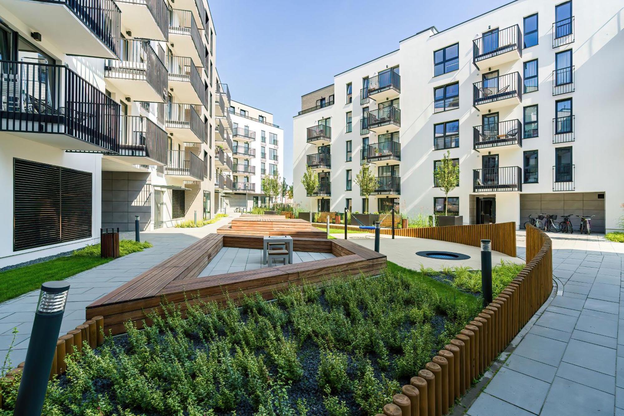 Stylish & Comfy Garbary Apartments With Parking By Noclegi Renters Poznan Exterior photo